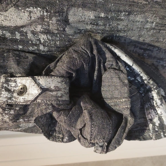 Comfy button down shirt by International Concepts INC size XXL - Picture 4 of 8